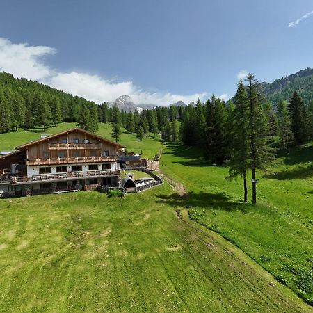 Hotel Rifugio Flora Alpina Passo San Pellegrino Zewnętrze zdjęcie
